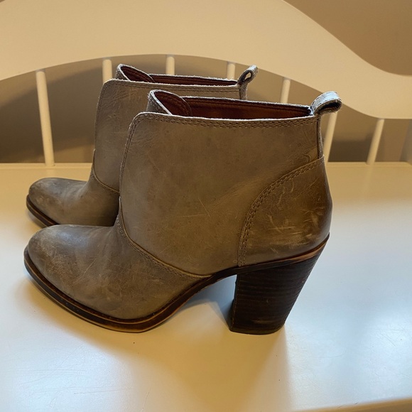 Grey leather Lucky Brand Boots - Picture 2 of 4